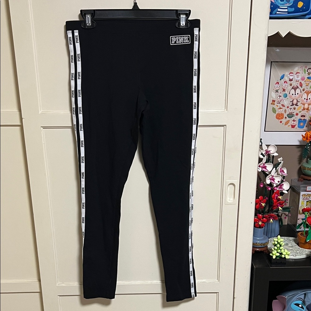 PINK Victoria's Secret Black and White Leggings